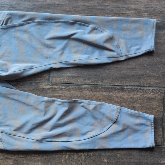 Athleta Rainier Reflective Tight Leggings - Women's XL - Picture 4 of 9